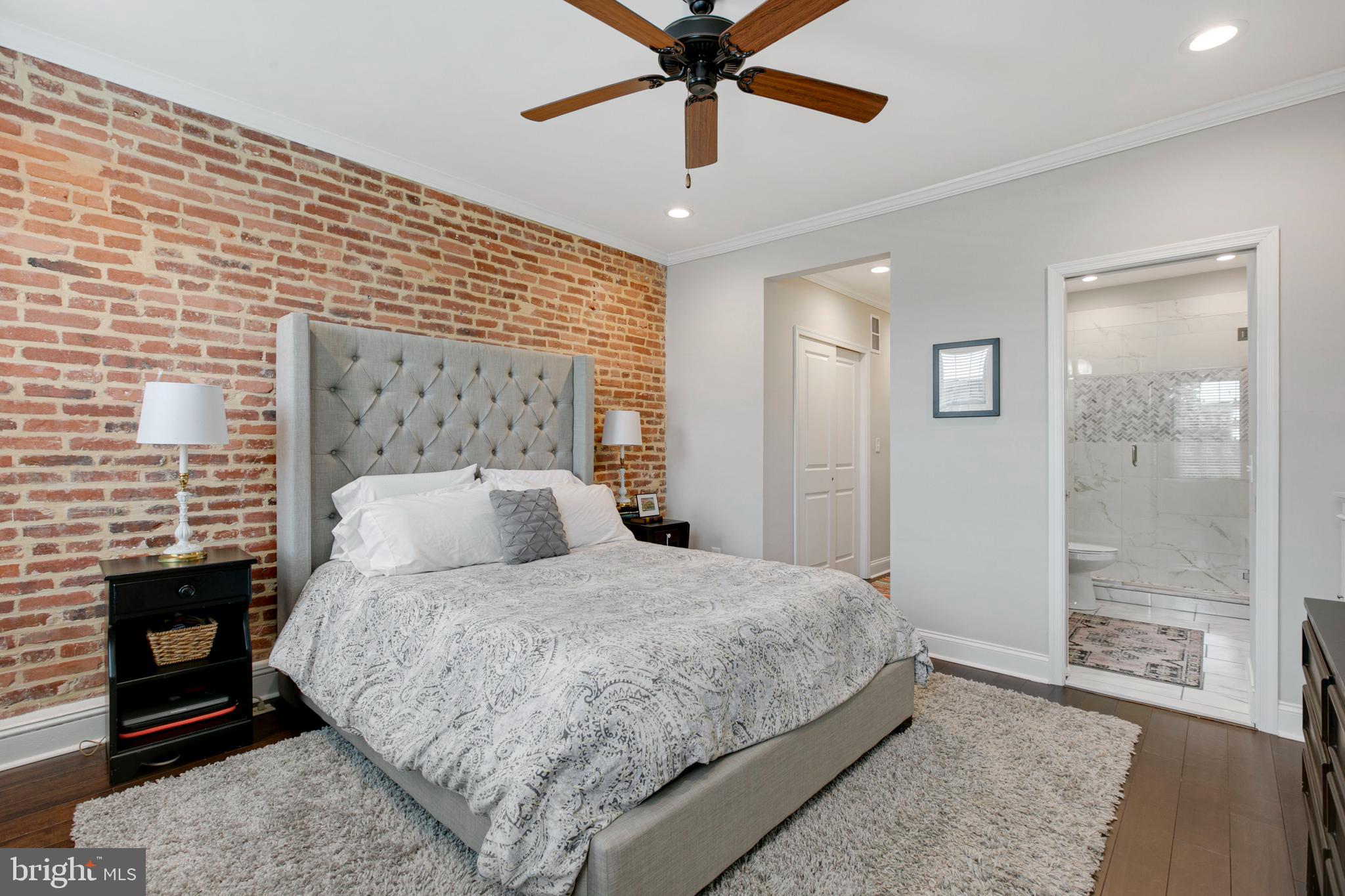 HIGHLANDTOWN - Residential