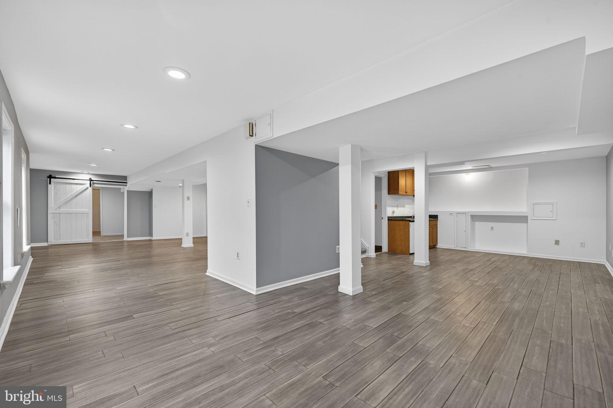 GATE POST ESTATES - Residential