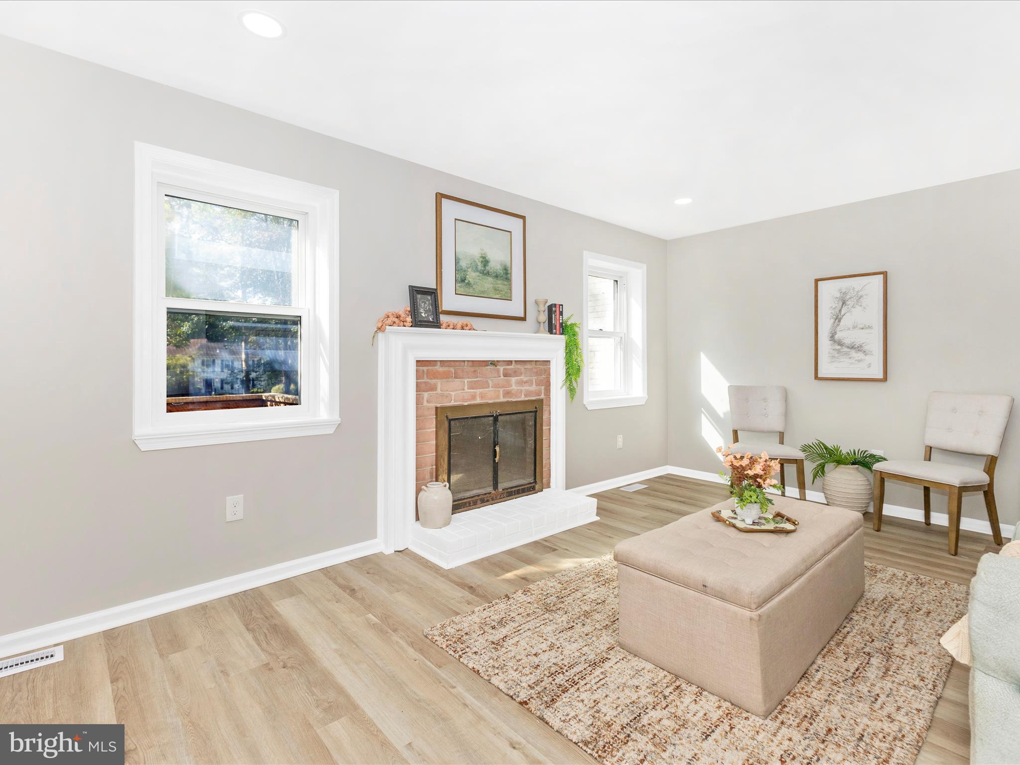 8915 BLADE GREEN LANE