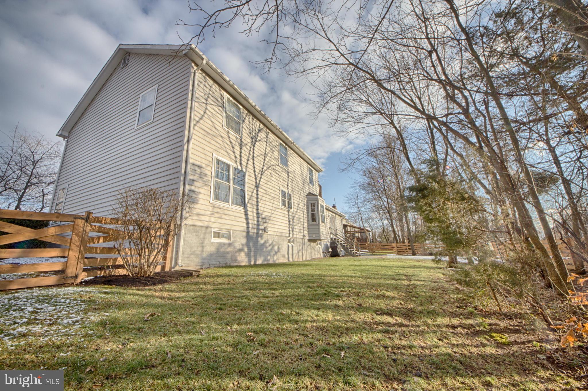 ASHBURN FARM - Residential