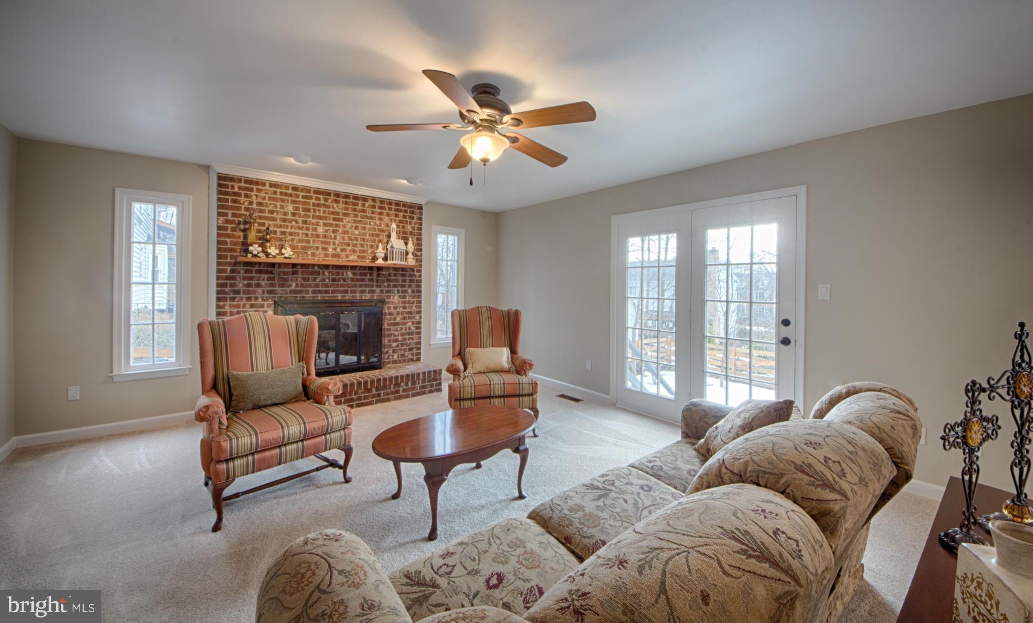 ASHBURN FARM - Residential