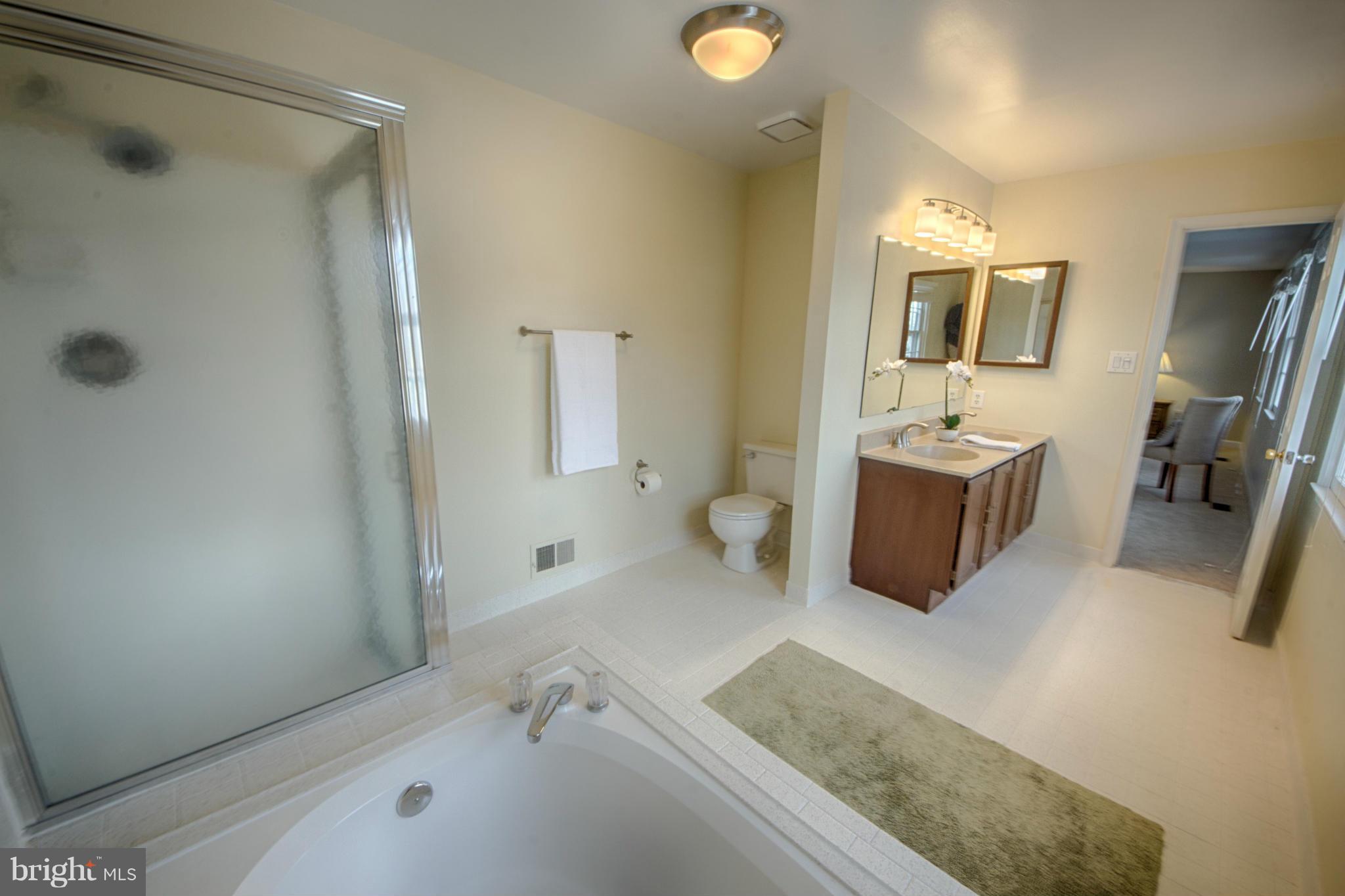 ASHBURN FARM - Residential