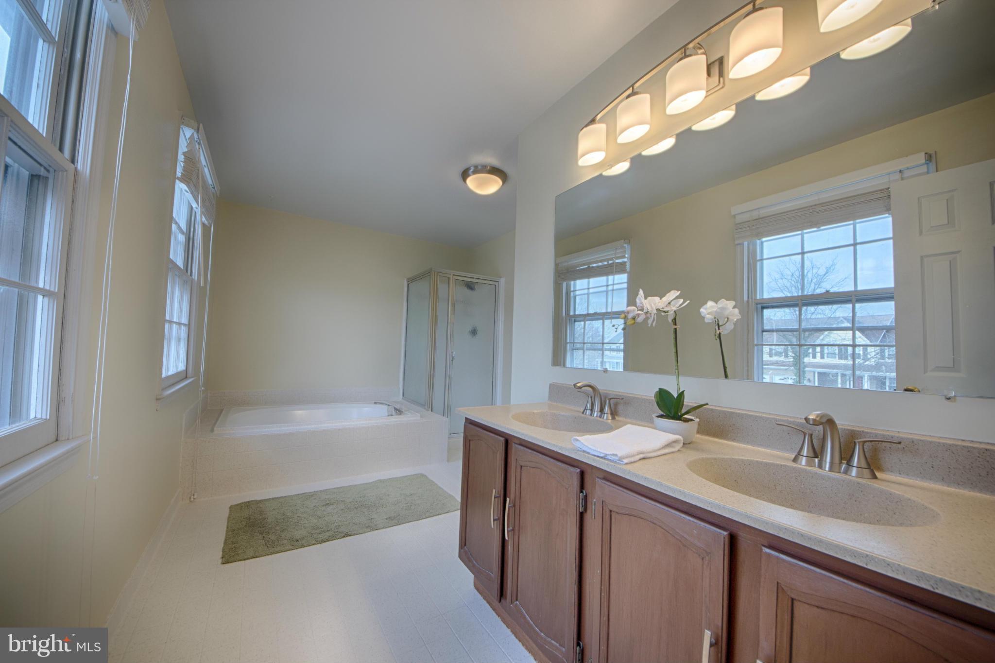 ASHBURN FARM - Residential