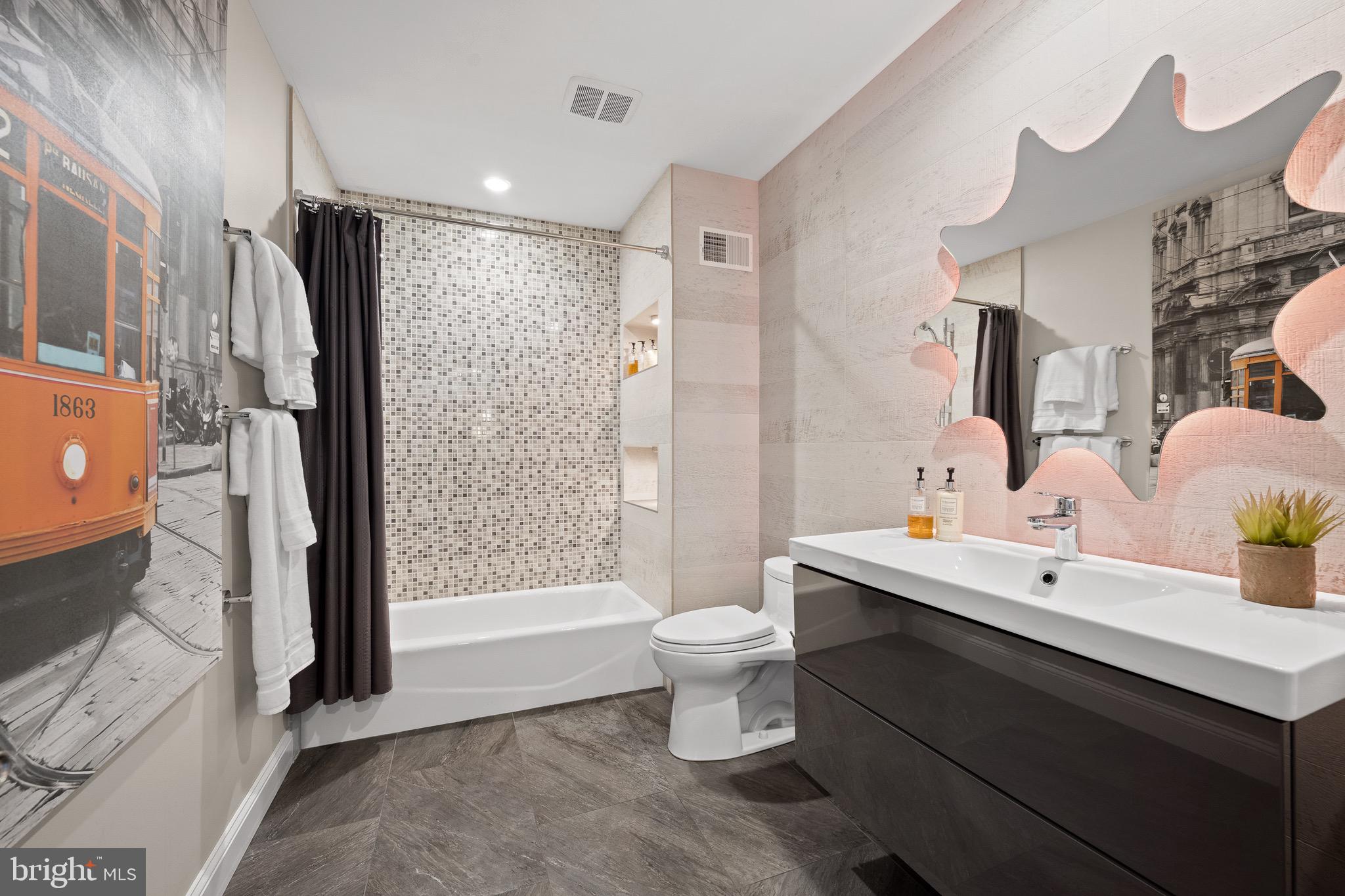 ROSE TREE WOODS - Residential