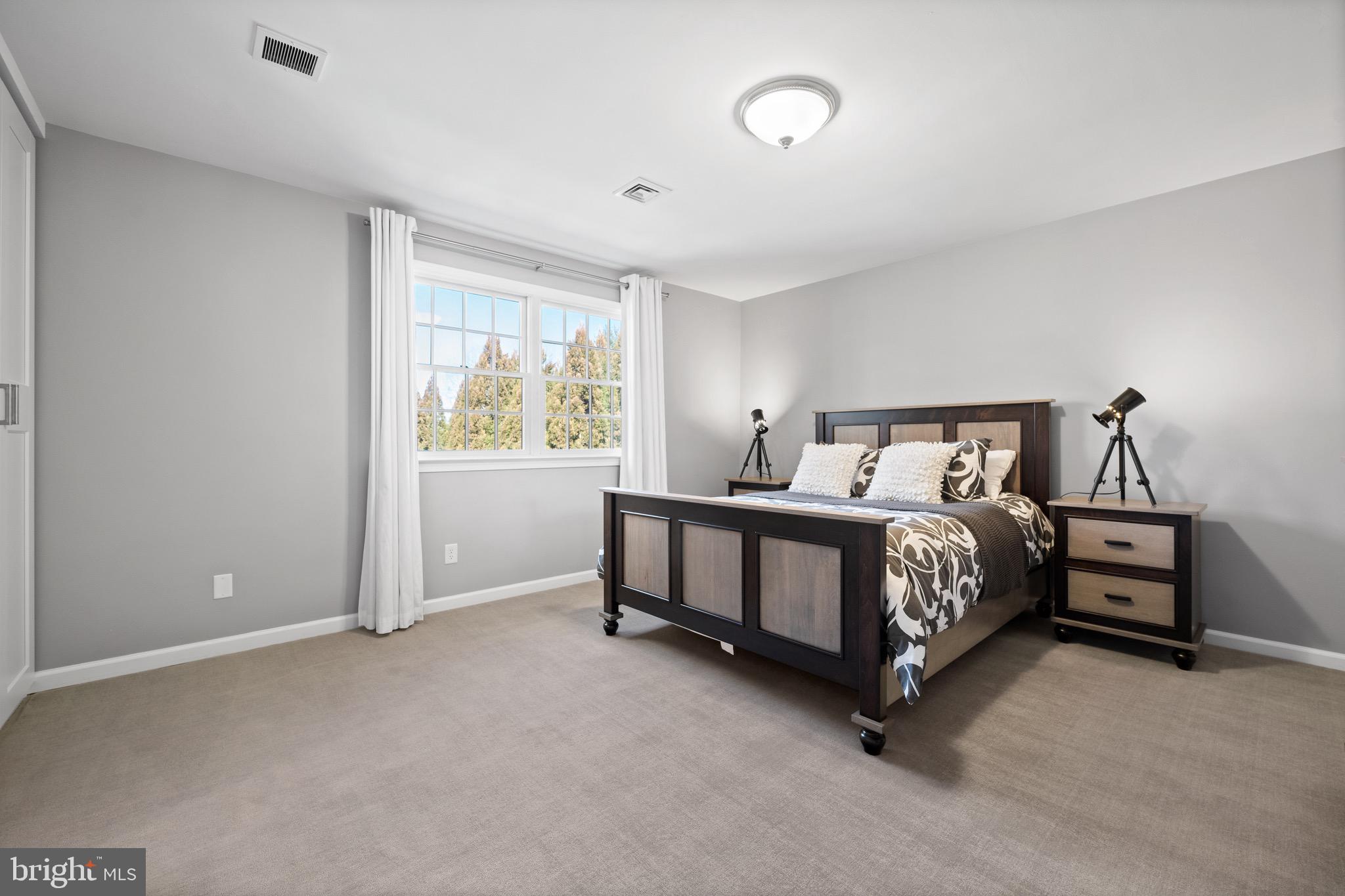 ROSE TREE WOODS - Residential