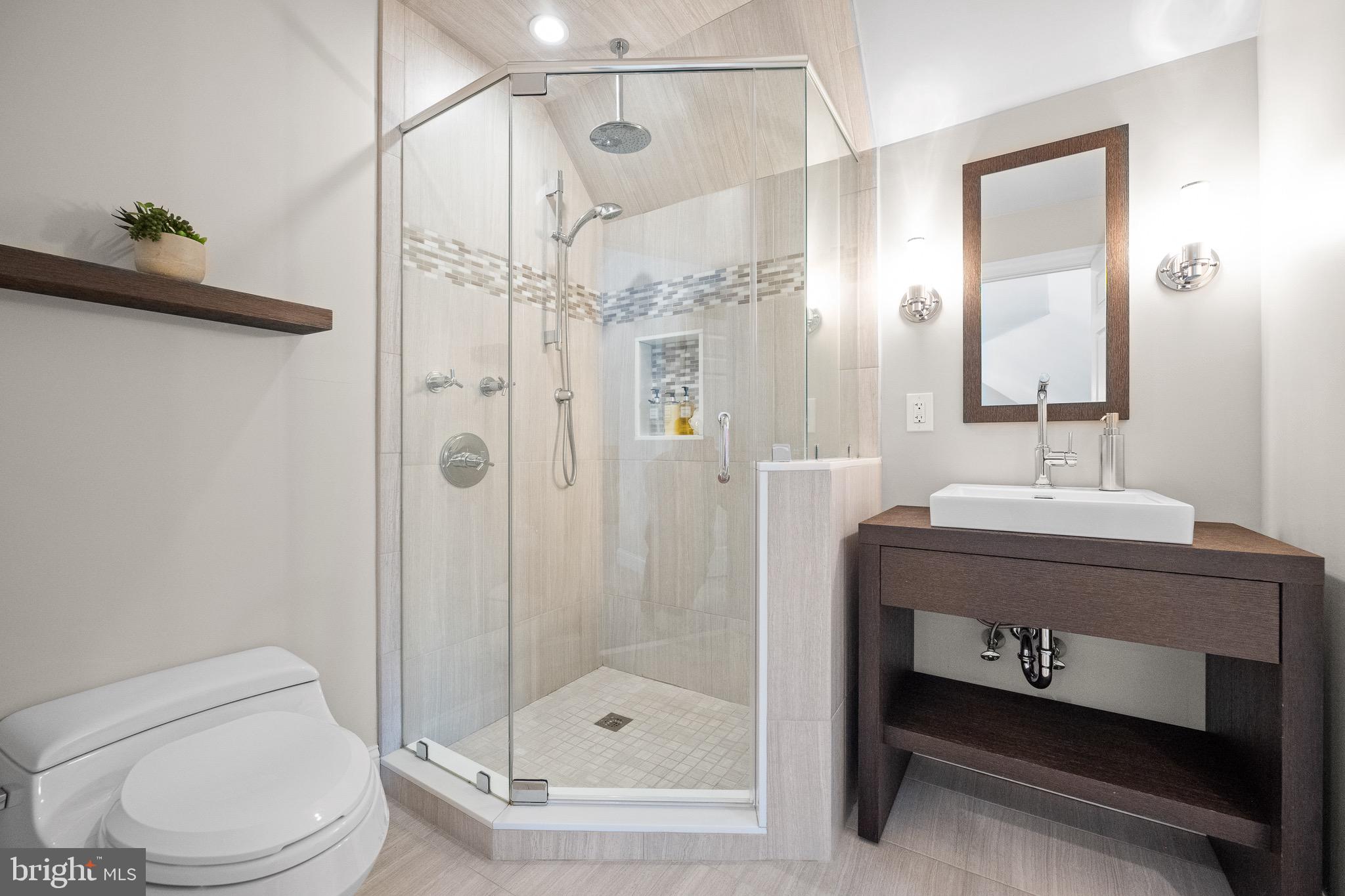 ROSE TREE WOODS - Residential