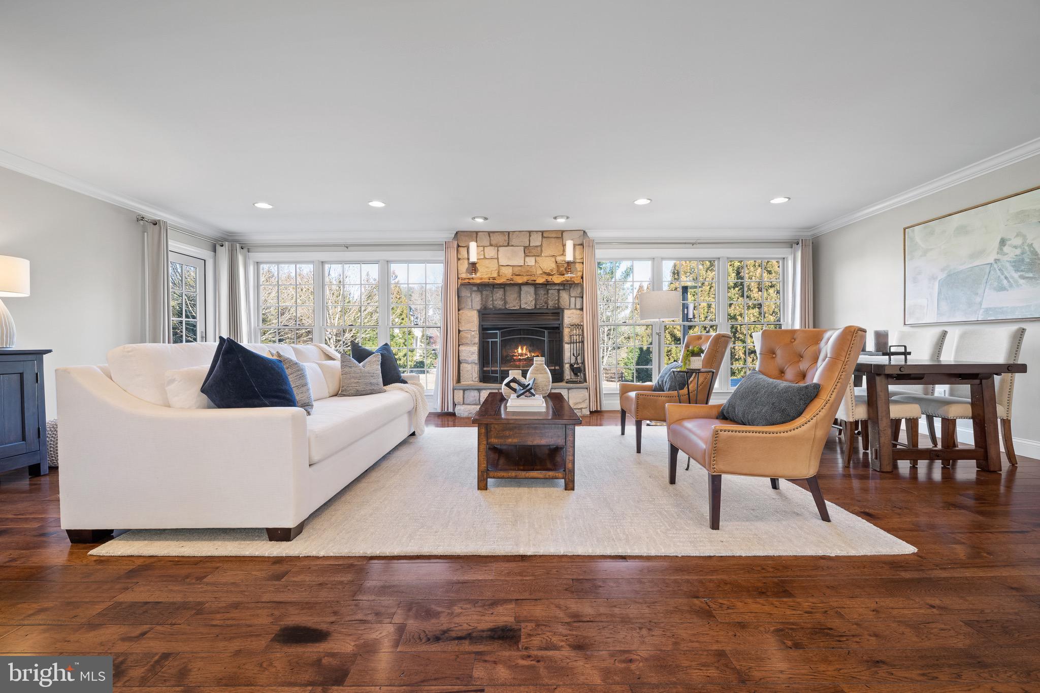 ROSE TREE WOODS - Residential