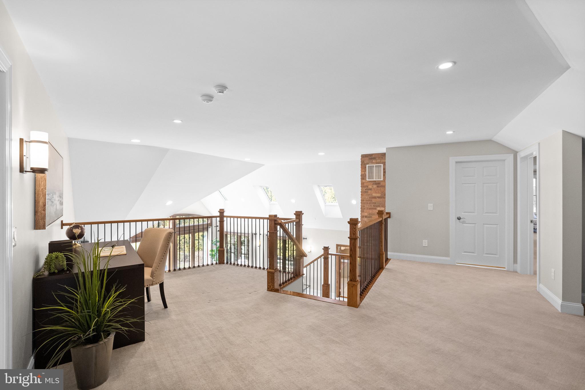 ROSE TREE WOODS - Residential