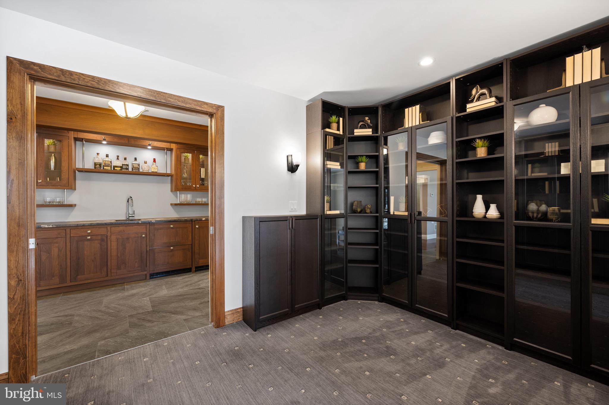 ROSE TREE WOODS - Residential