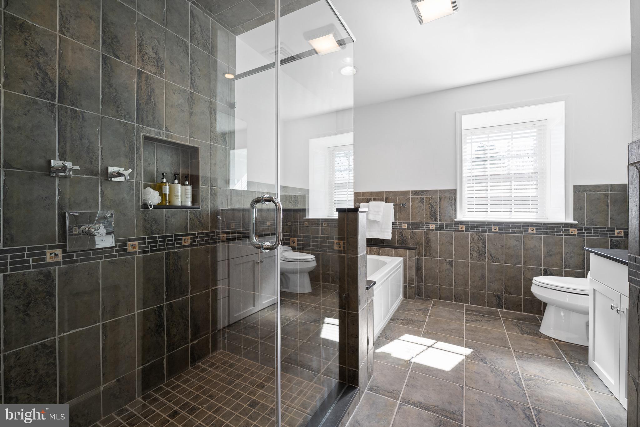 ROSE TREE WOODS - Residential