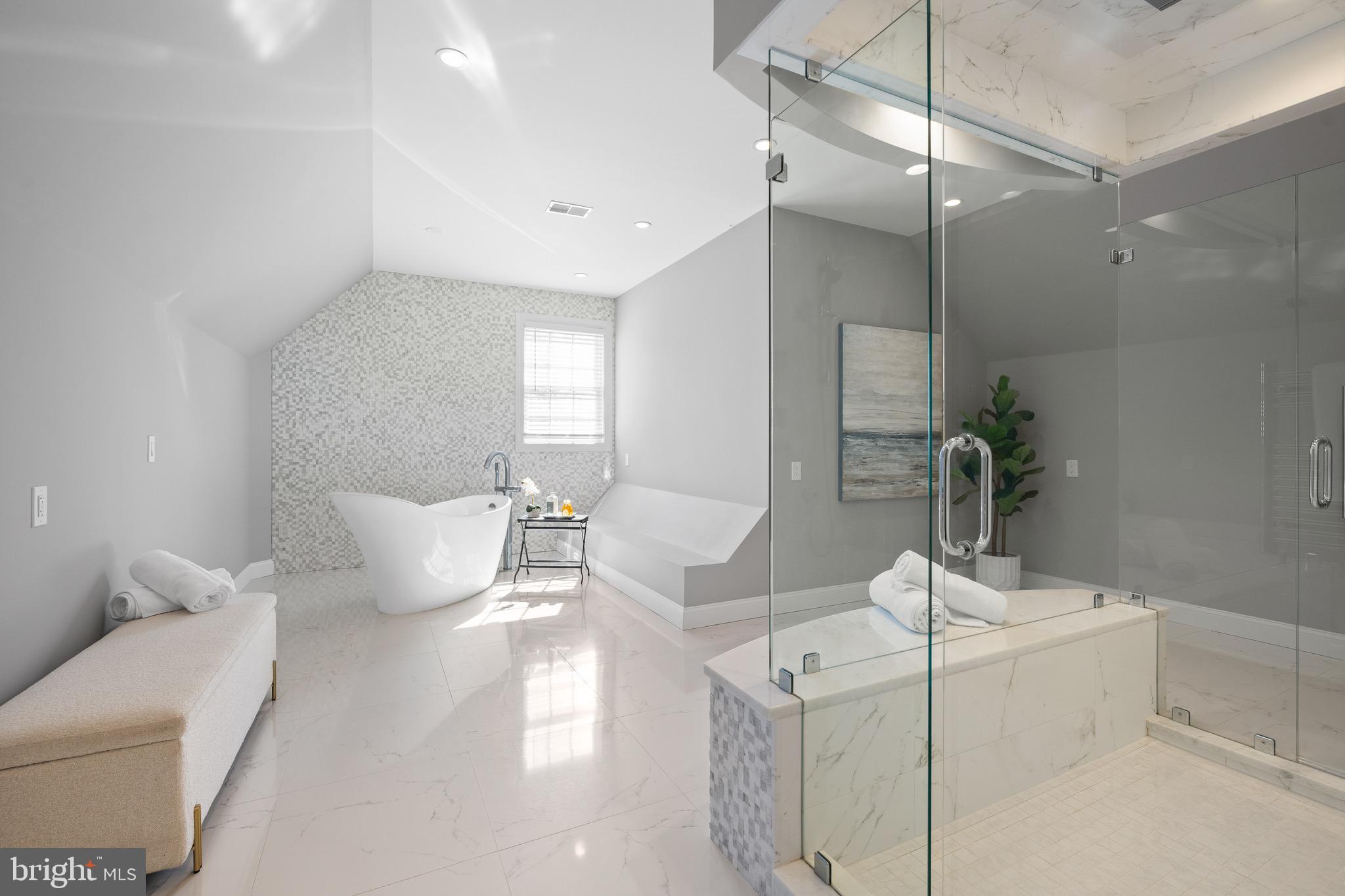 ROSE TREE WOODS - Residential