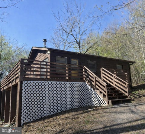Homes For Sale - 27 Pine Way<br/> MOUNT JACKSON, VA 22842