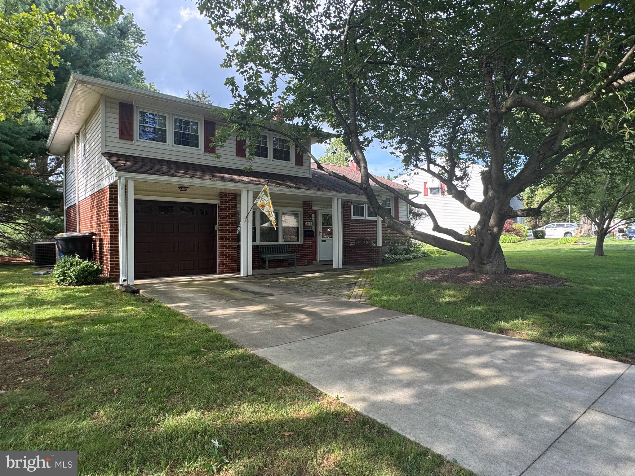 409 DOGWOOD AVENUE