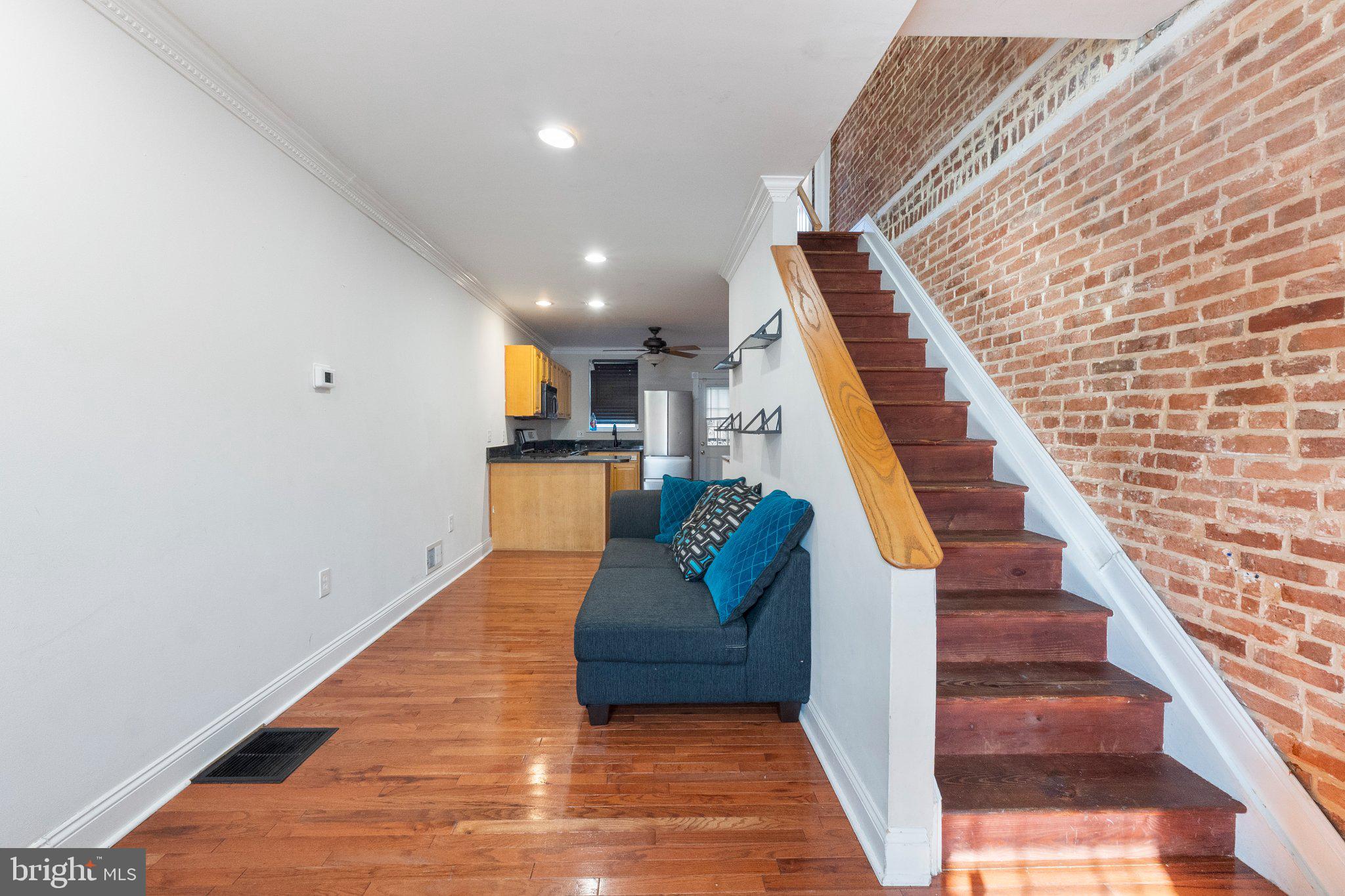 1156 SCOTT STREET
