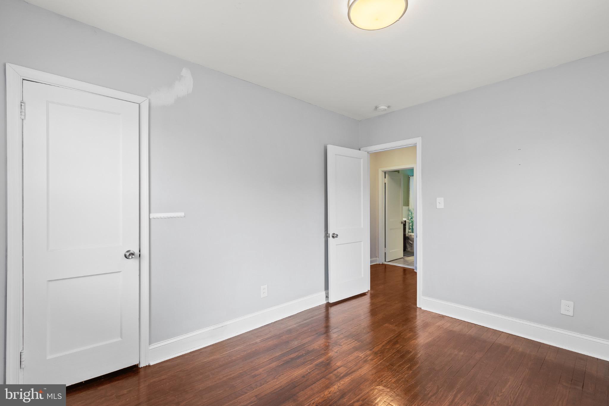 ESSEX - Residential Lease