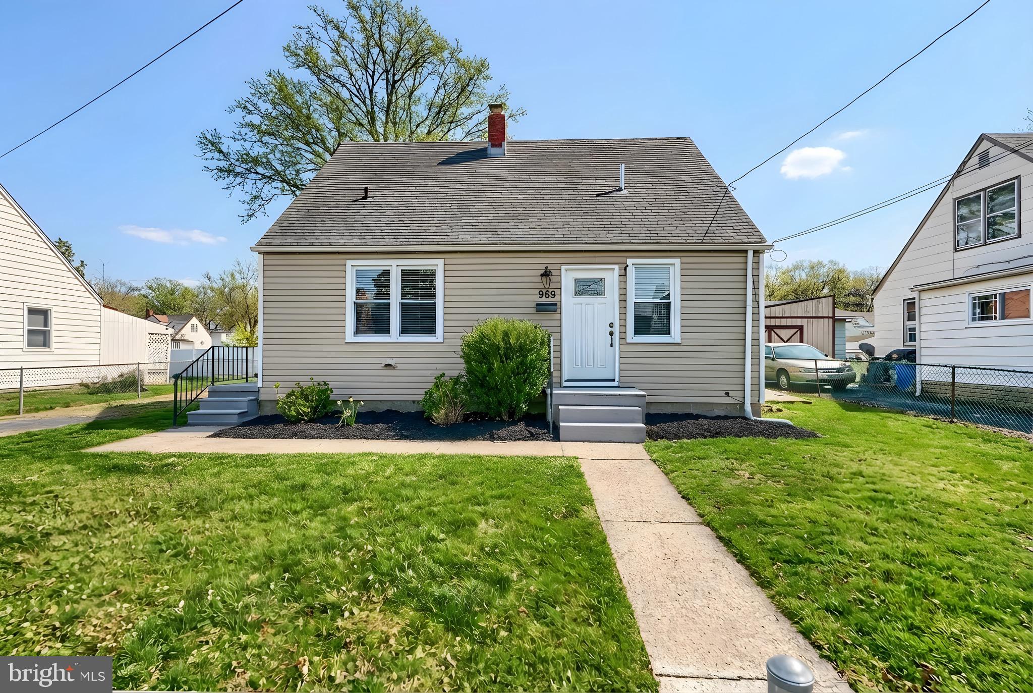 ESSEX - Residential Lease