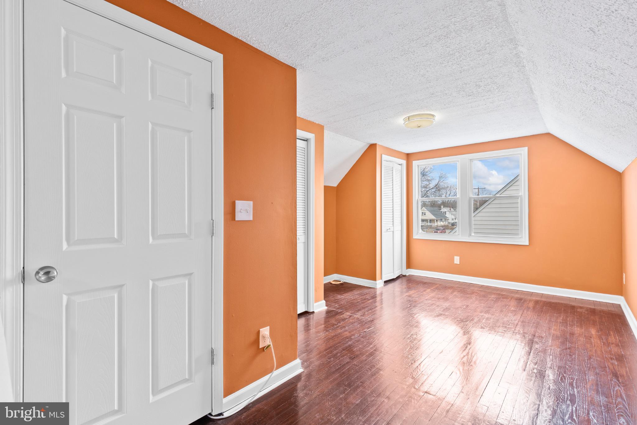 ESSEX - Residential Lease