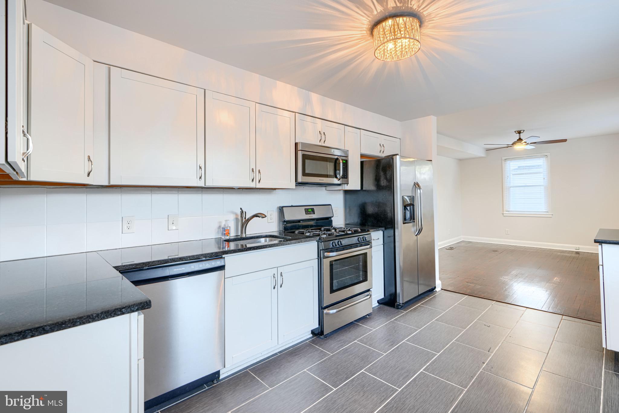 ESSEX - Residential Lease