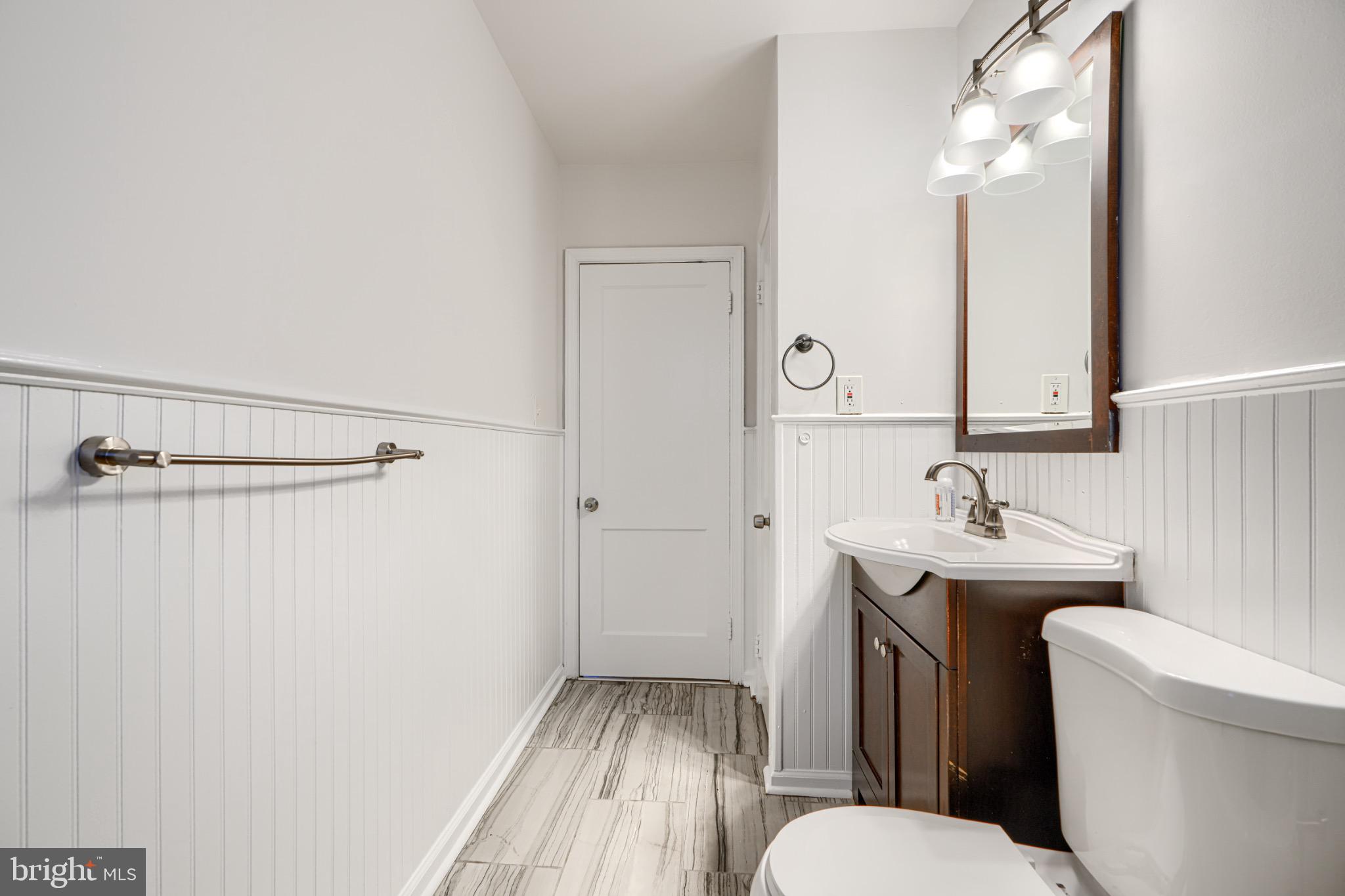 ESSEX - Residential Lease