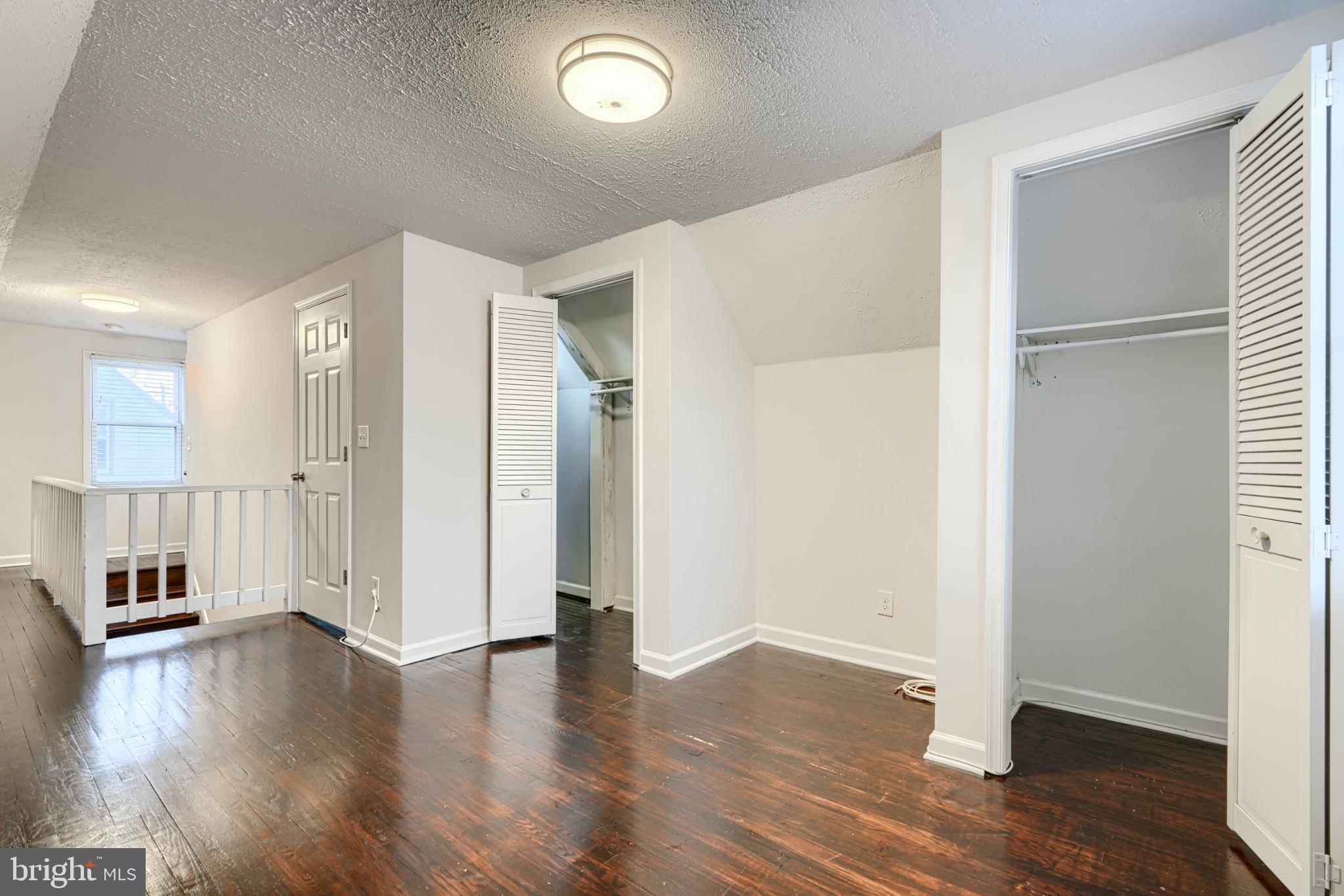 ESSEX - Residential Lease