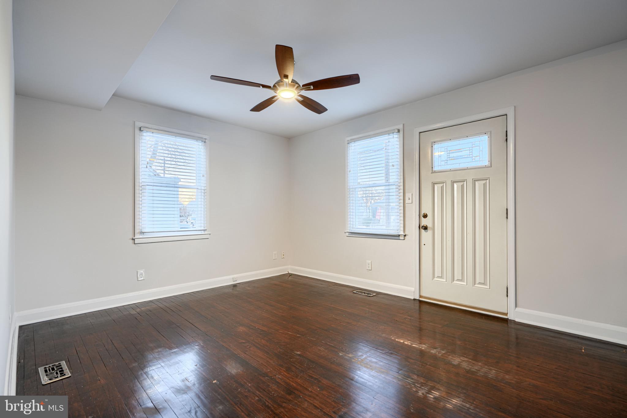 ESSEX - Residential Lease