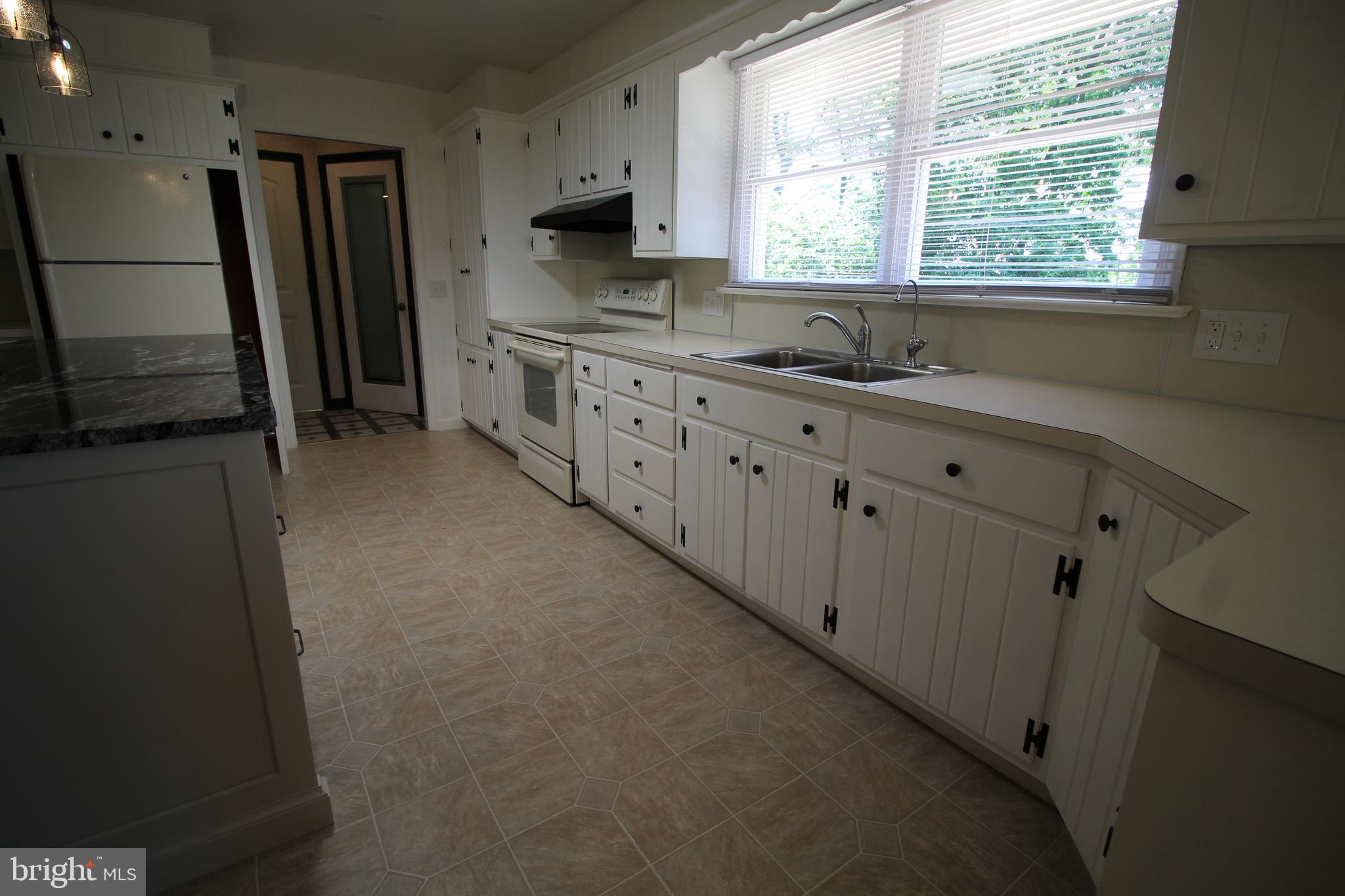 EARL TWP - Residential Lease