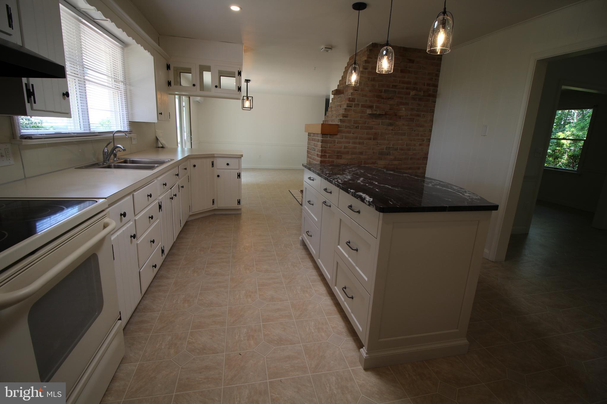 EARL TWP - Residential Lease