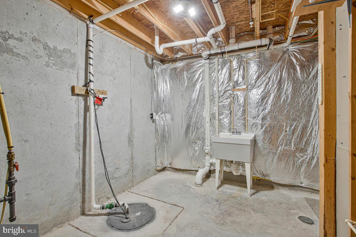 HEARTHSTONE AT ELLICOTT MILLS - Residential