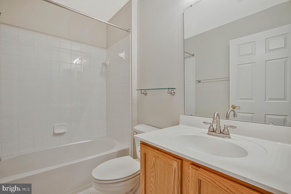 HEARTHSTONE AT ELLICOTT MILLS - Residential