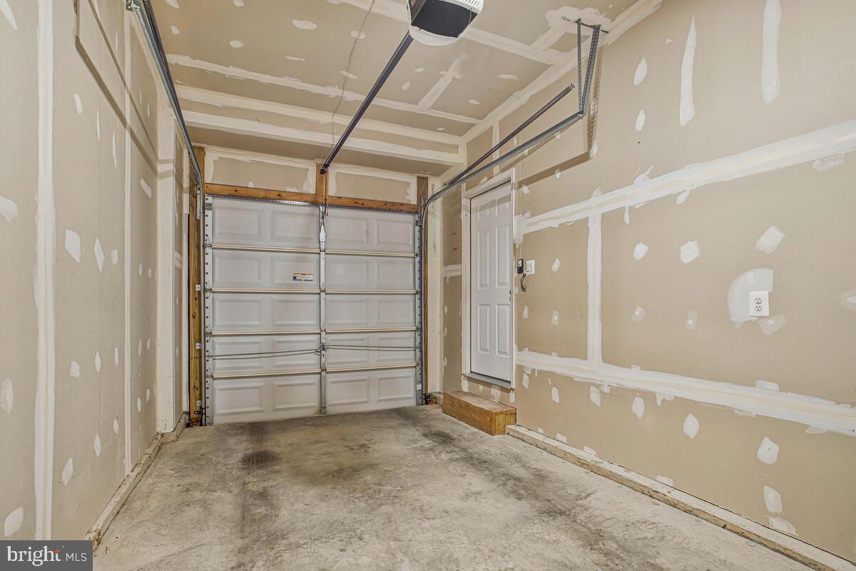 HEARTHSTONE AT ELLICOTT MILLS - Residential