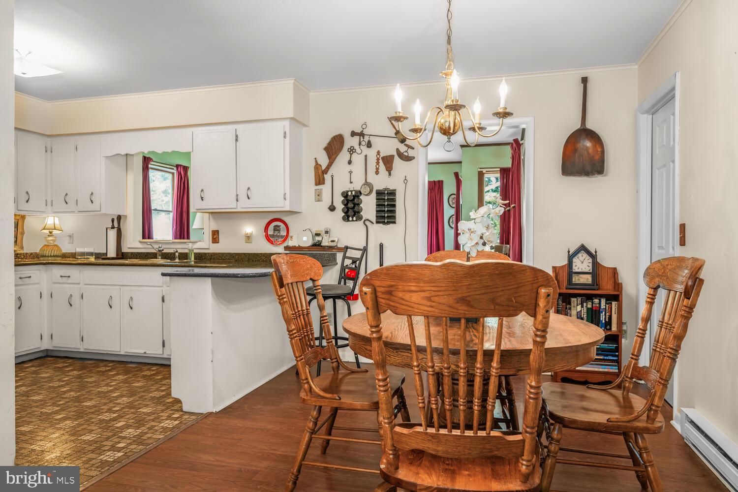 TUCKAHOE SPRINGS - Residential