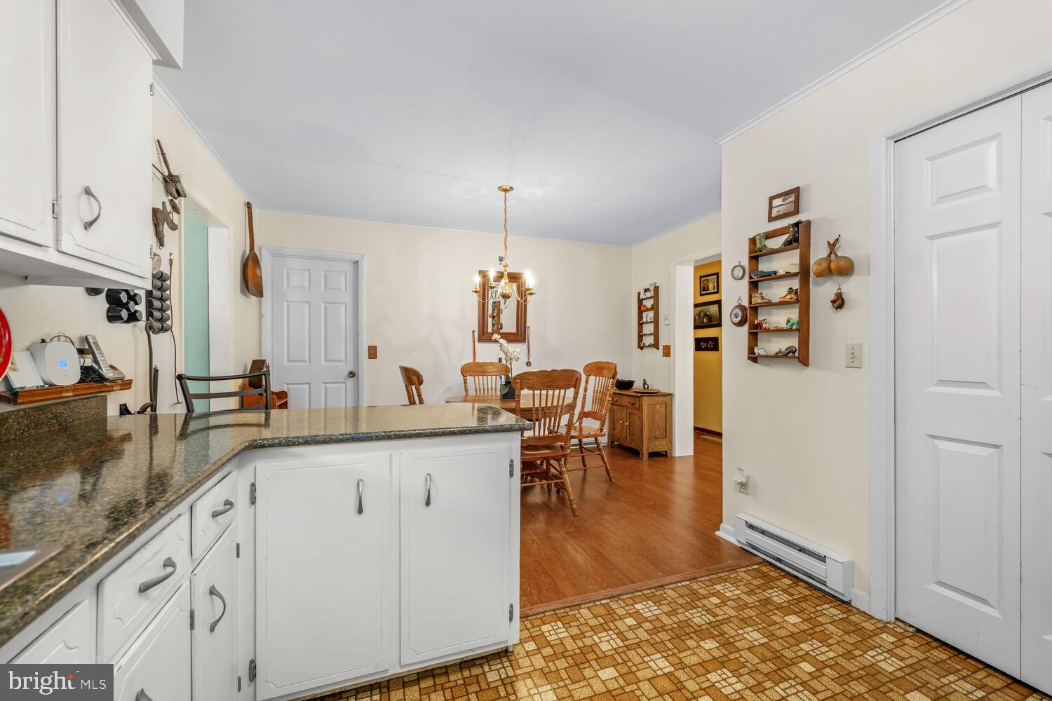 TUCKAHOE SPRINGS - Residential