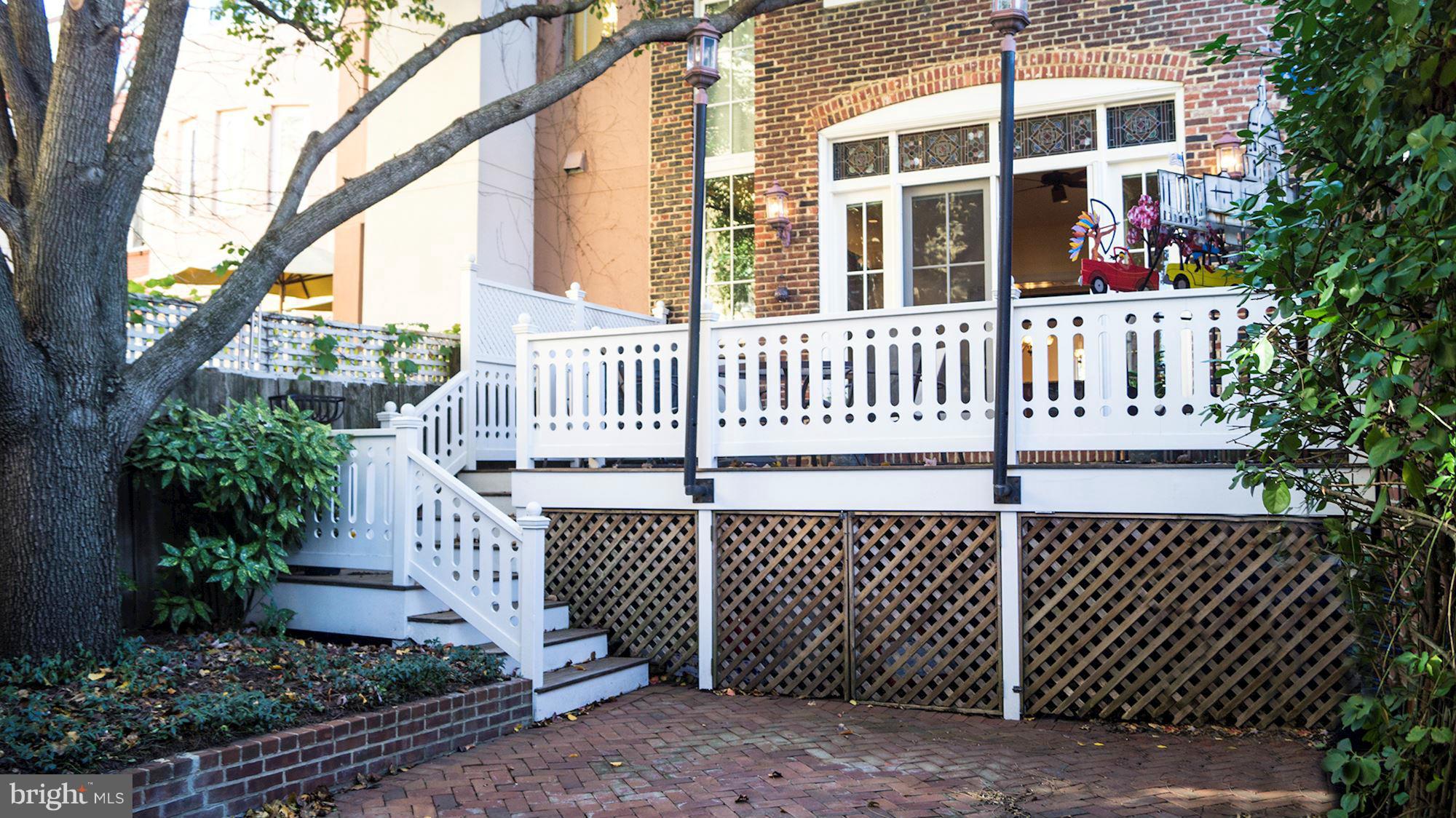 CAPITOL HILL - Residential