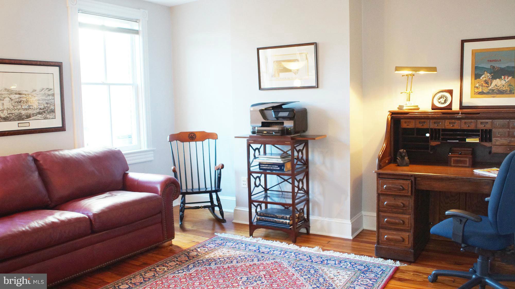 CAPITOL HILL - Residential