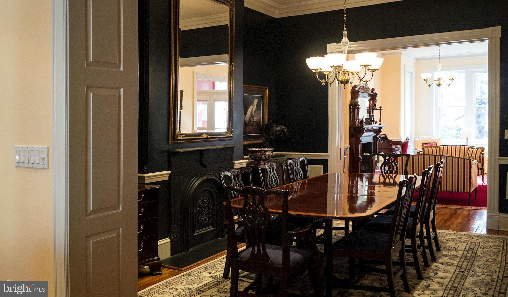 CAPITOL HILL - Residential