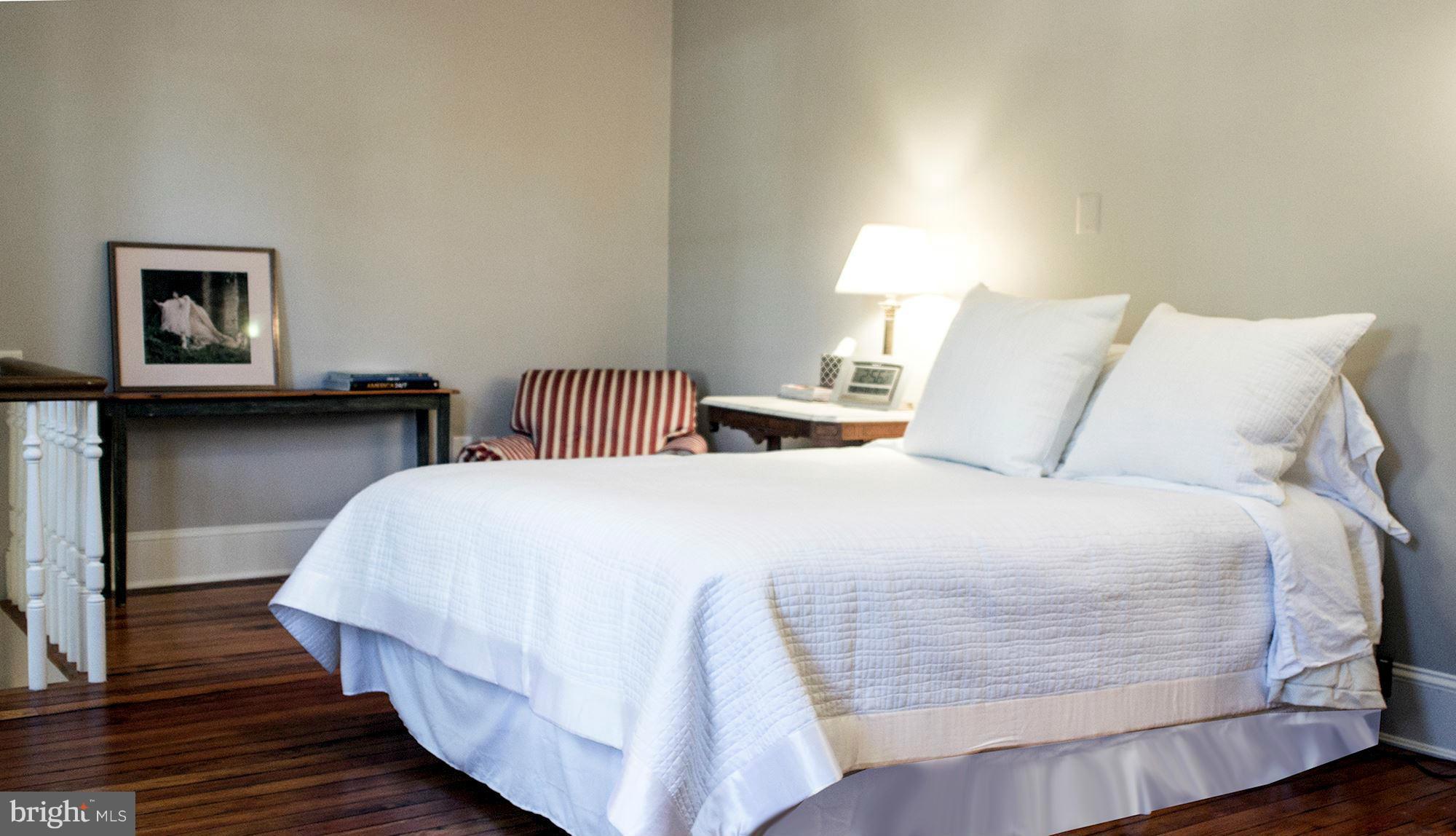CAPITOL HILL - Residential