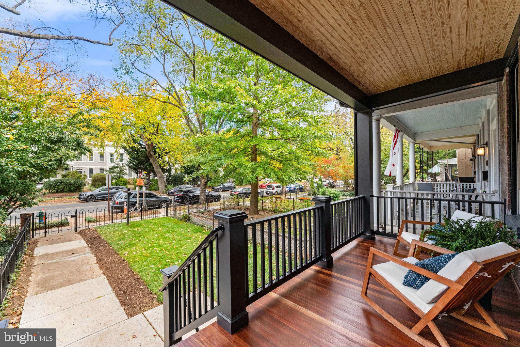 1417 POTOMAC AVENUE SE