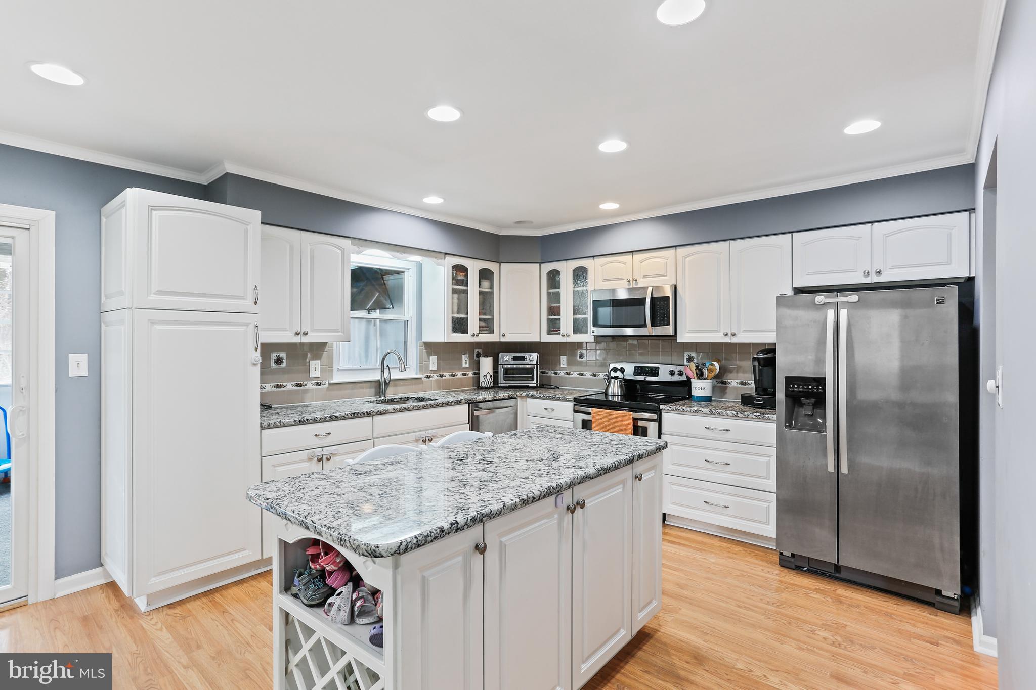 WOODLAWN HEIGHTS - Residential Lease