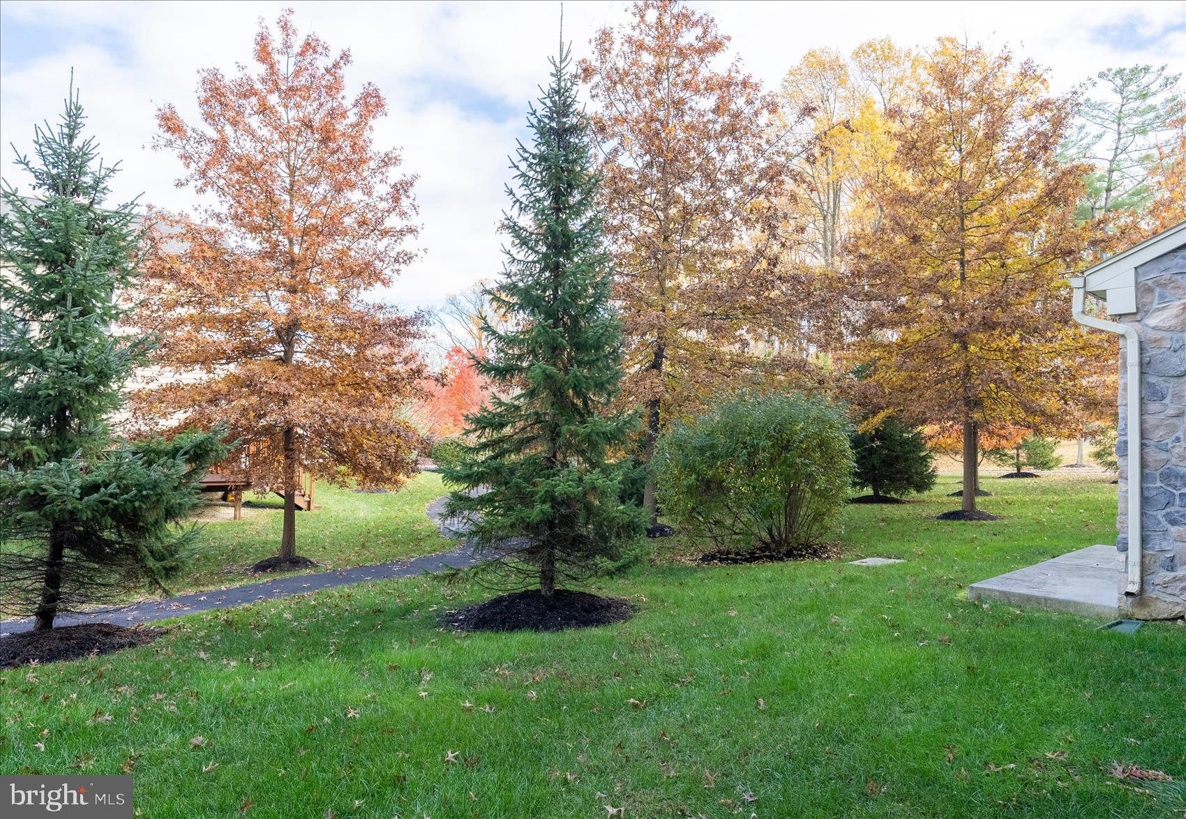 GLYNDON TRACE - Residential