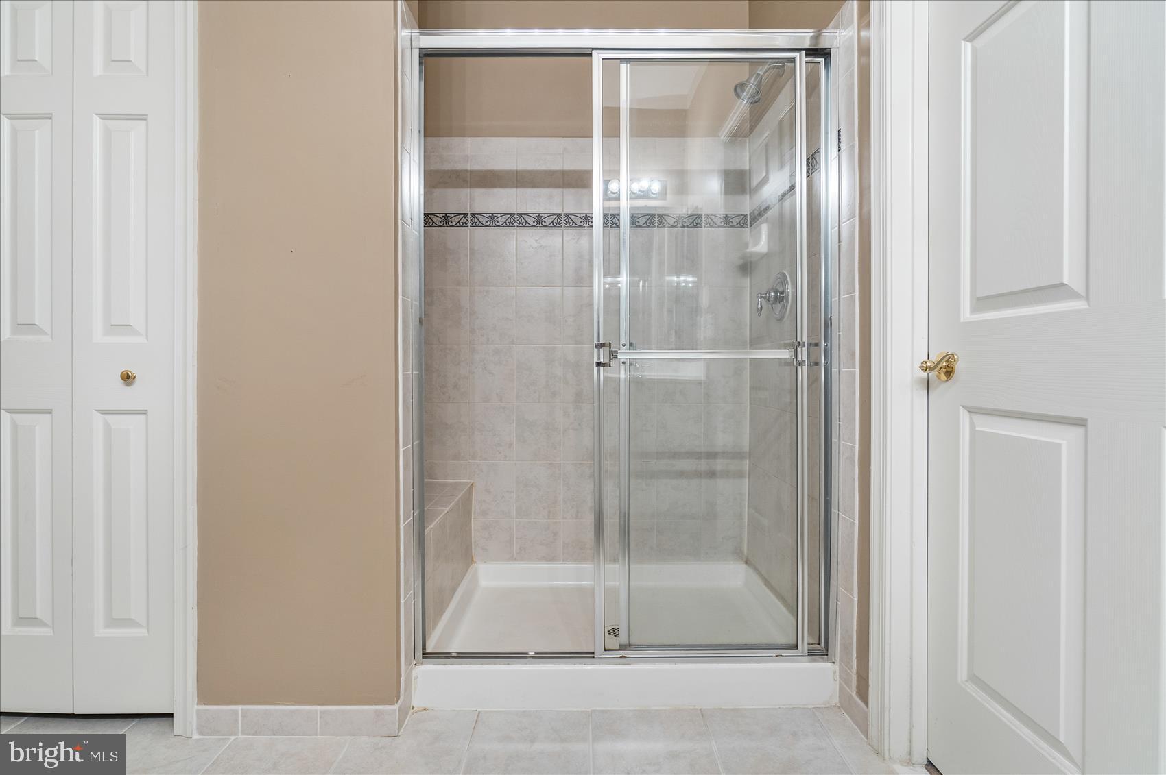 GLYNDON TRACE - Residential