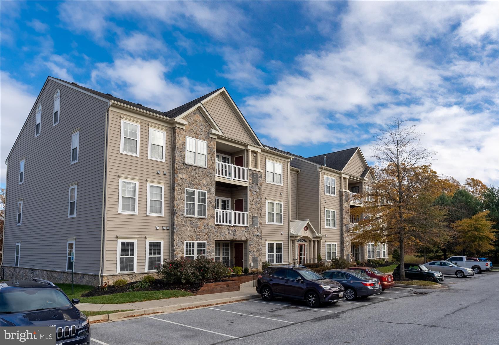 GLYNDON TRACE - Residential