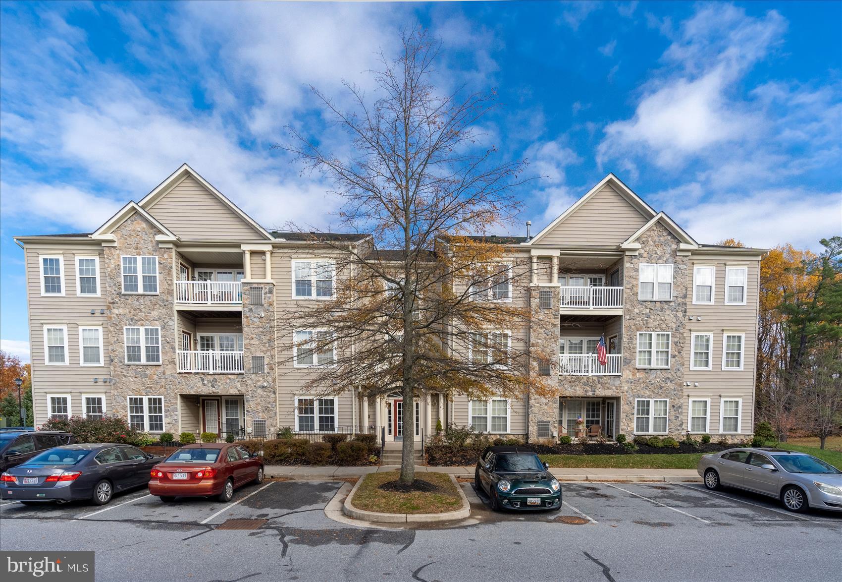 GLYNDON TRACE - Residential