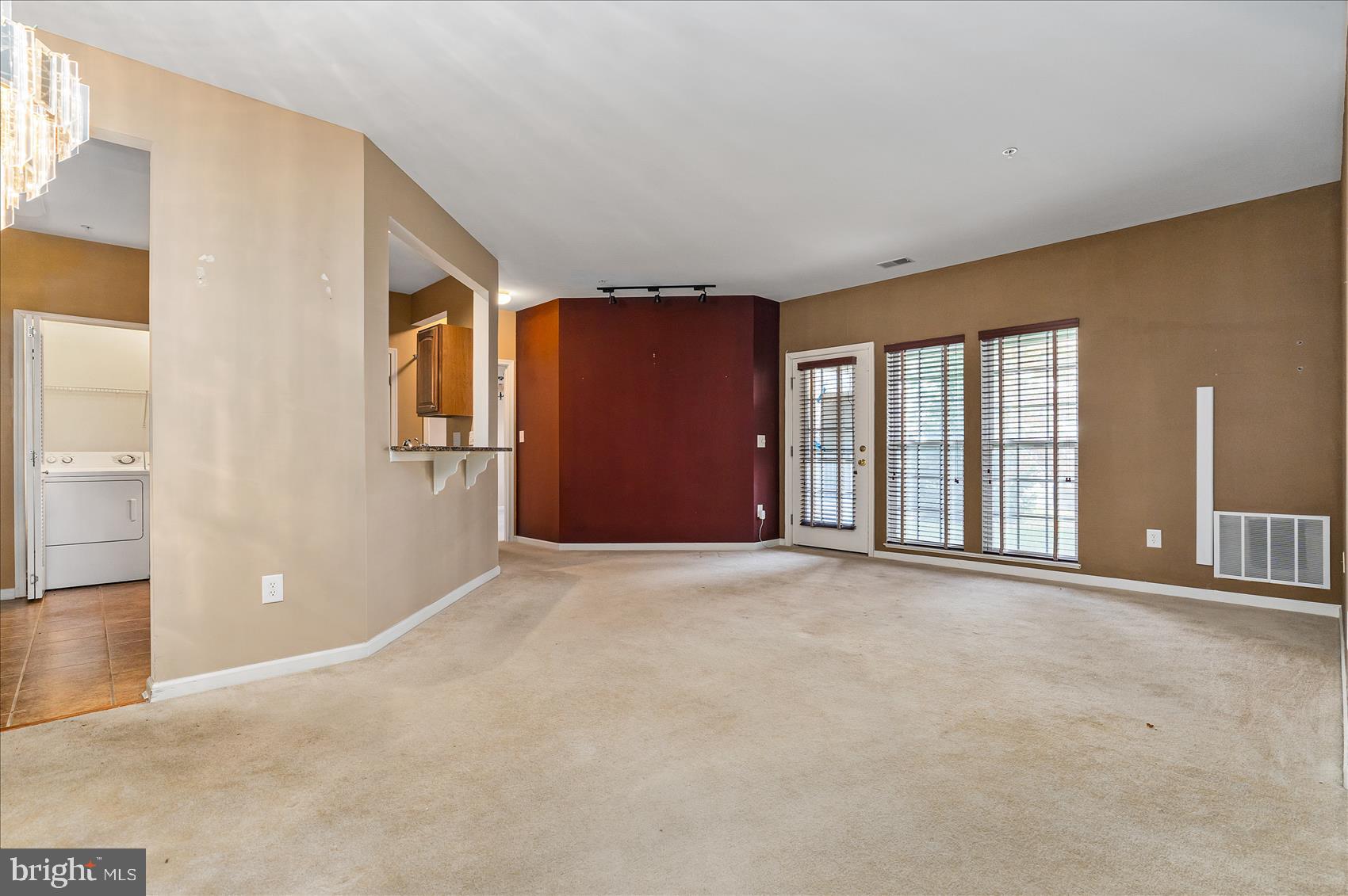 GLYNDON TRACE - Residential