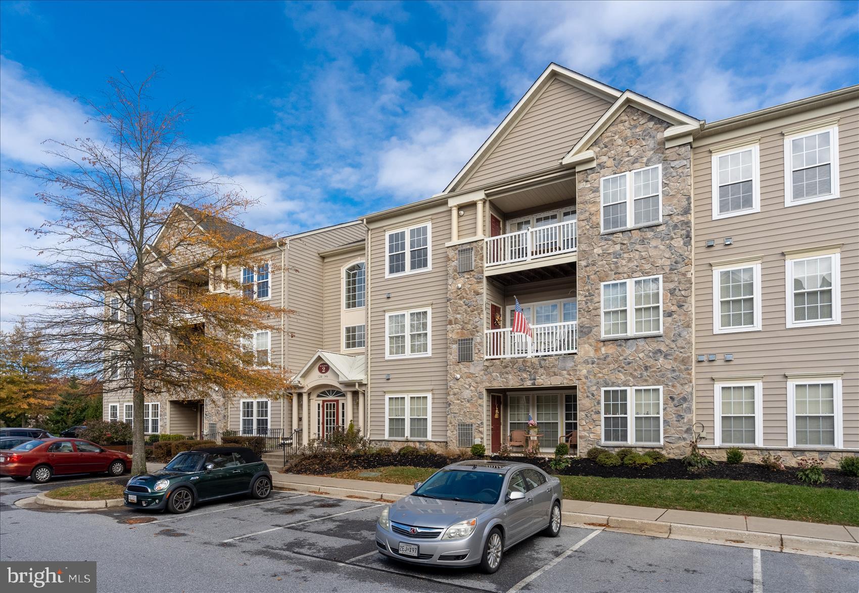 GLYNDON TRACE - Residential