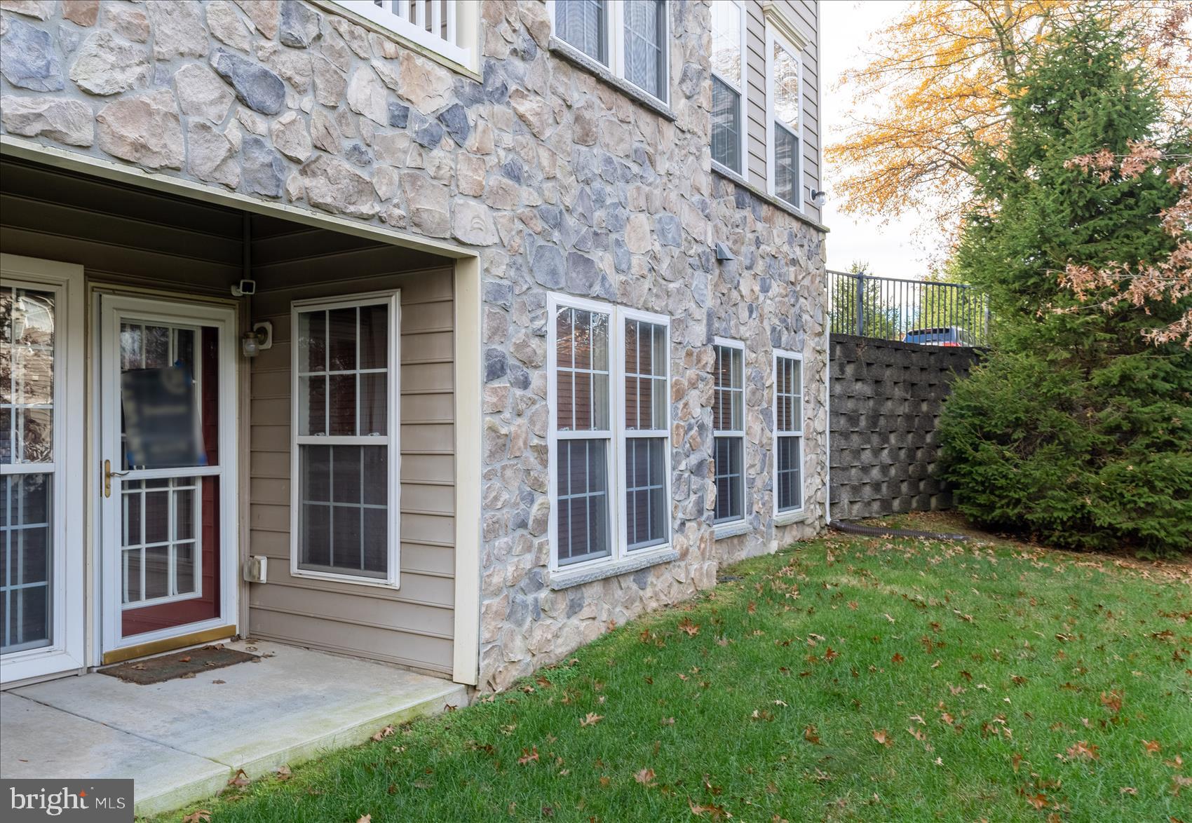 GLYNDON TRACE - Residential