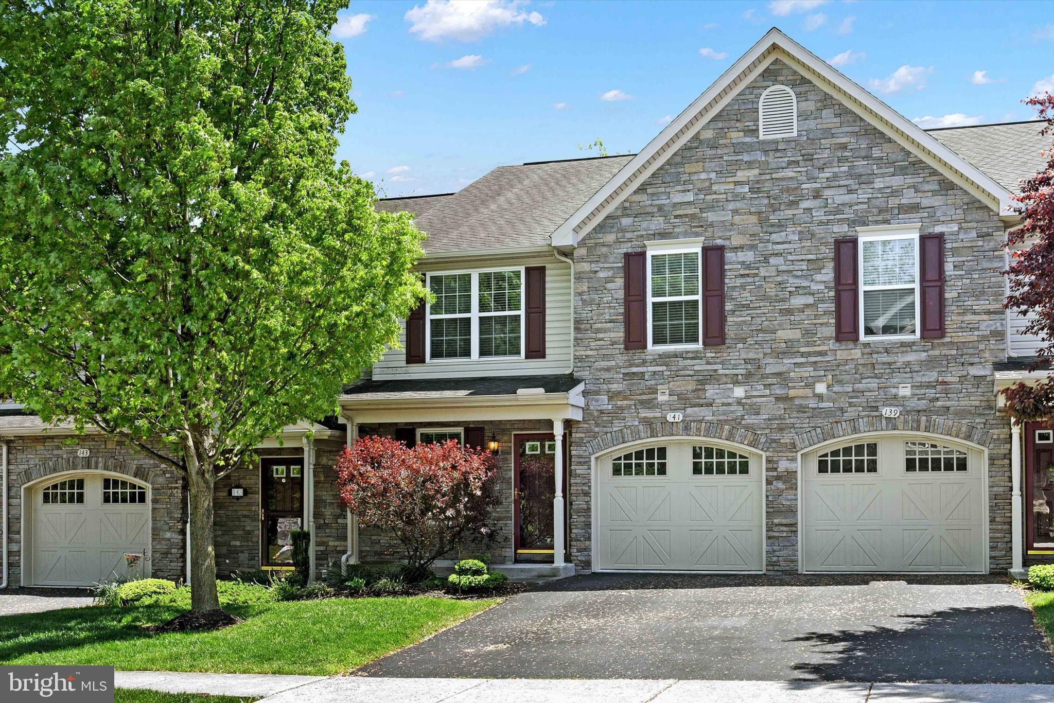 PINE VIEW - Residential