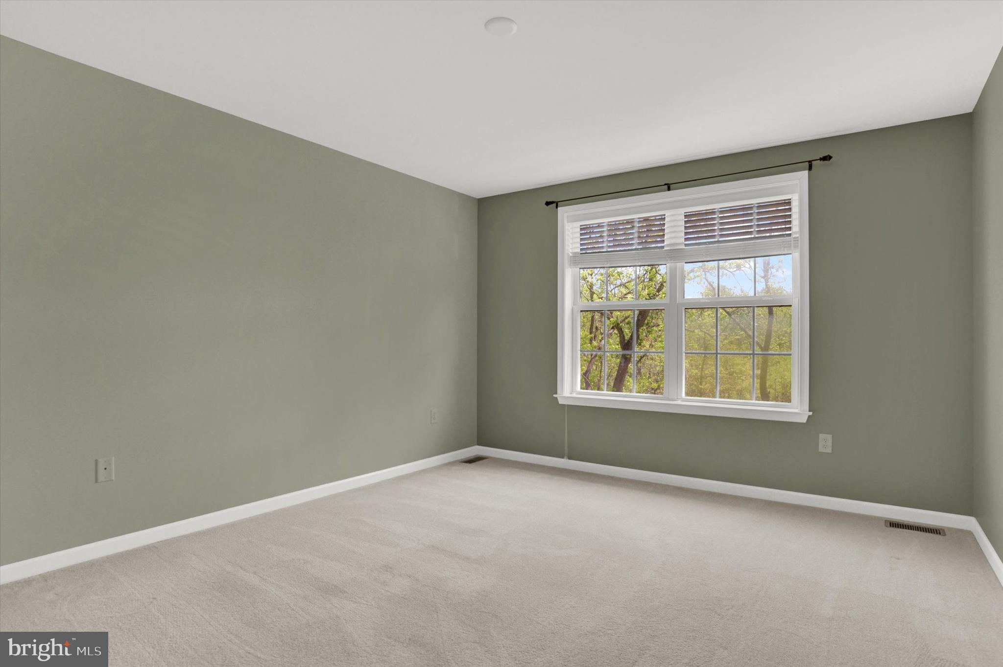 PINE VIEW - Residential