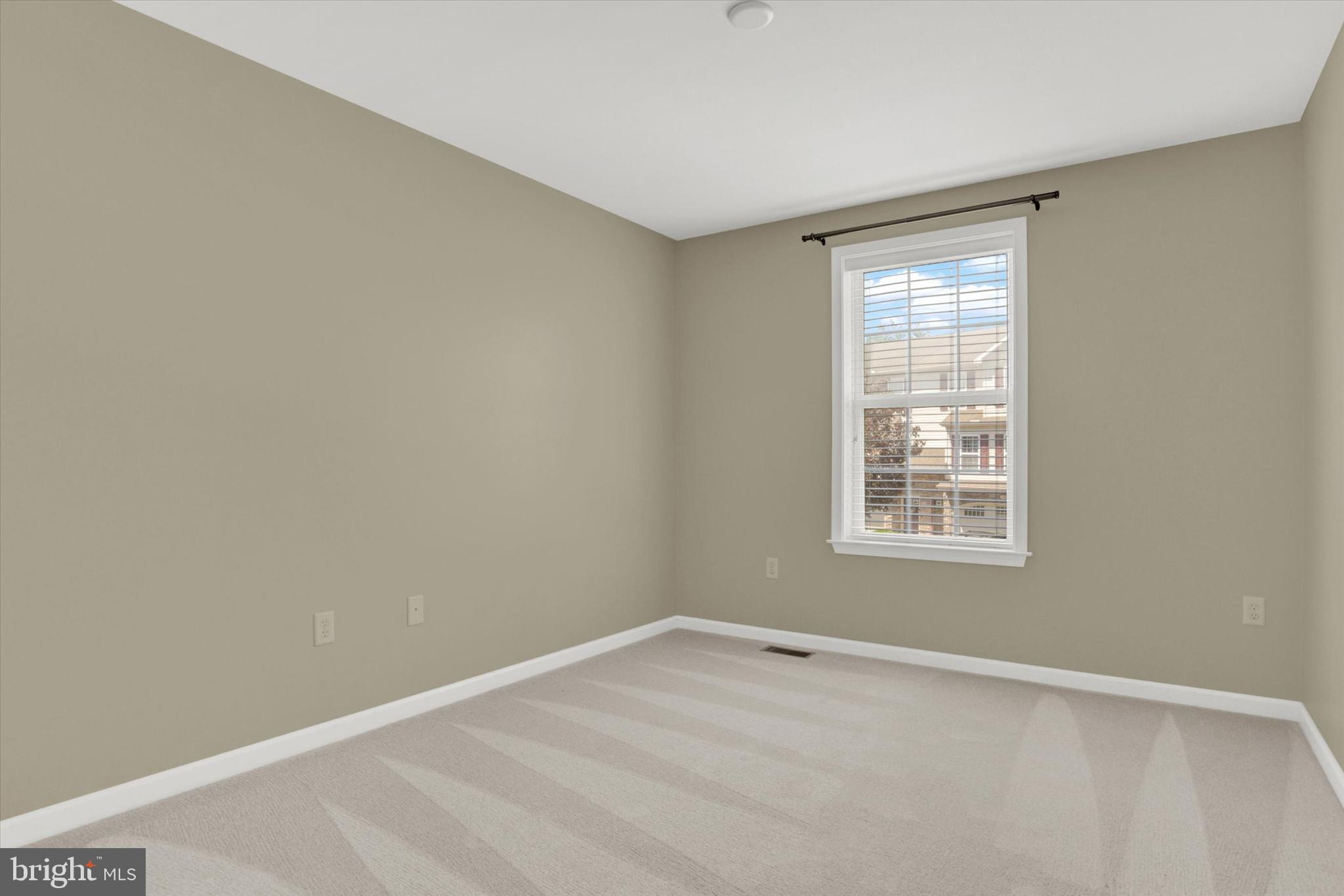 PINE VIEW - Residential