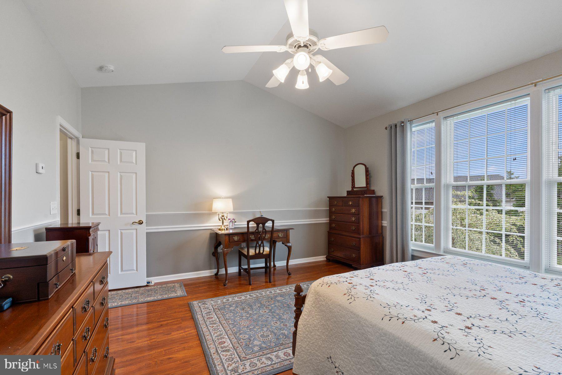 ROYAL OAKS/REGENTS GLEN - Residential