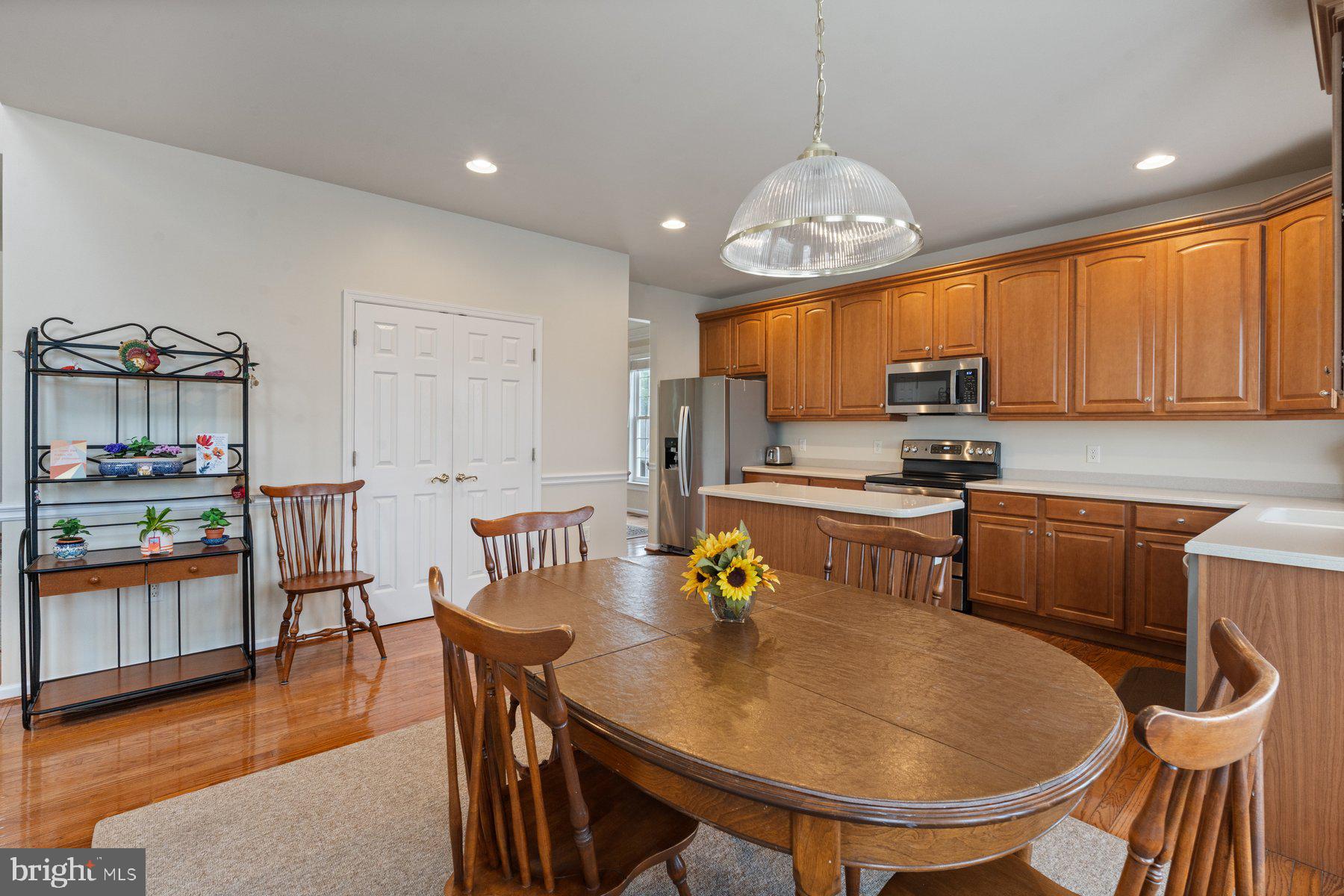 ROYAL OAKS/REGENTS GLEN - Residential